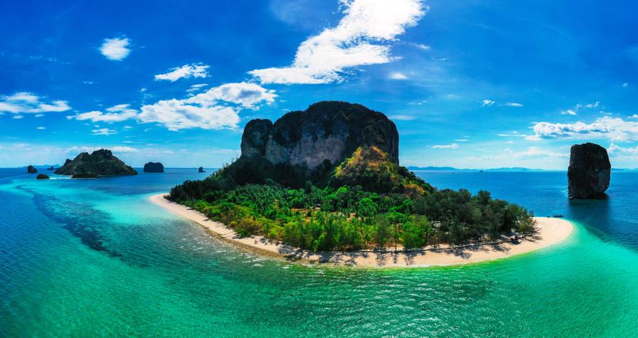 Isolated: the most mysterious and uninhabited islands on the planet