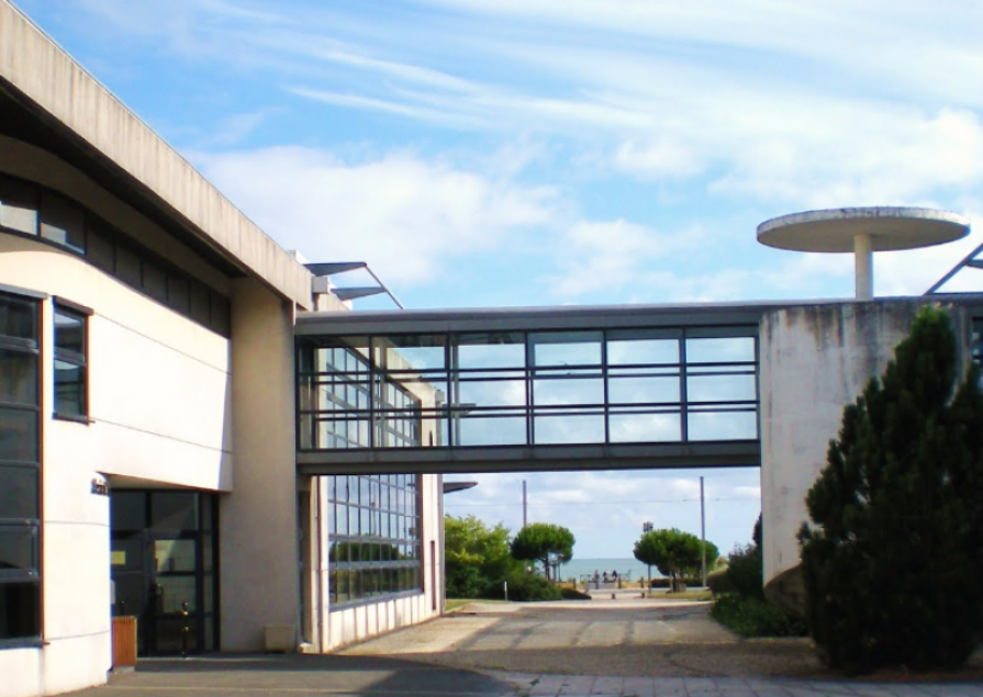La Rochelle Business School is looking for new international students