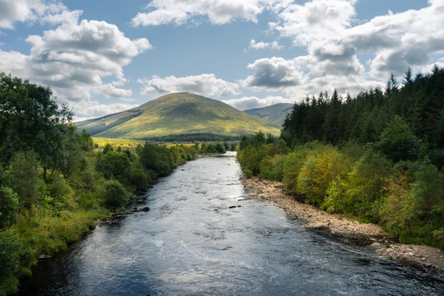 Dangerous rivers and lakes in which you cannot swim