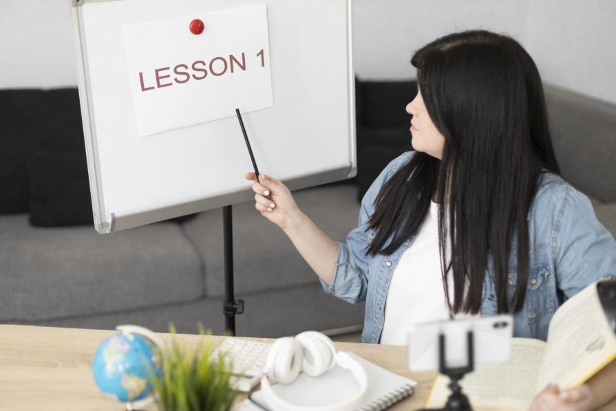 Can adults effectively learn foreign languages?