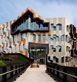TOP 3 Mejores Universidades de Australia 2027 Rankings