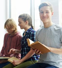 TOP-4 ways to enter a British university after school