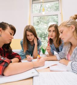 TOP-2 best language camps in Lucerne 2025 Rankings