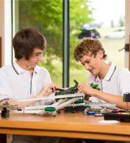 TOP-3 Best Boarding Schools in New Zealand 2025  Rankings