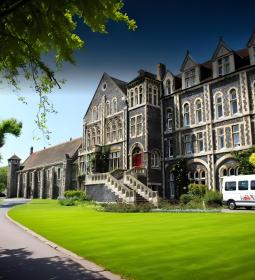 TOP-5 Best Private Schools in Canterbury 2025 Rankings