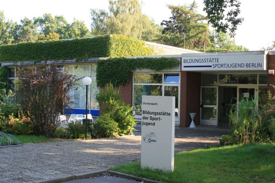 TOP-7 best language camps in Berlin 2025 Rankings
