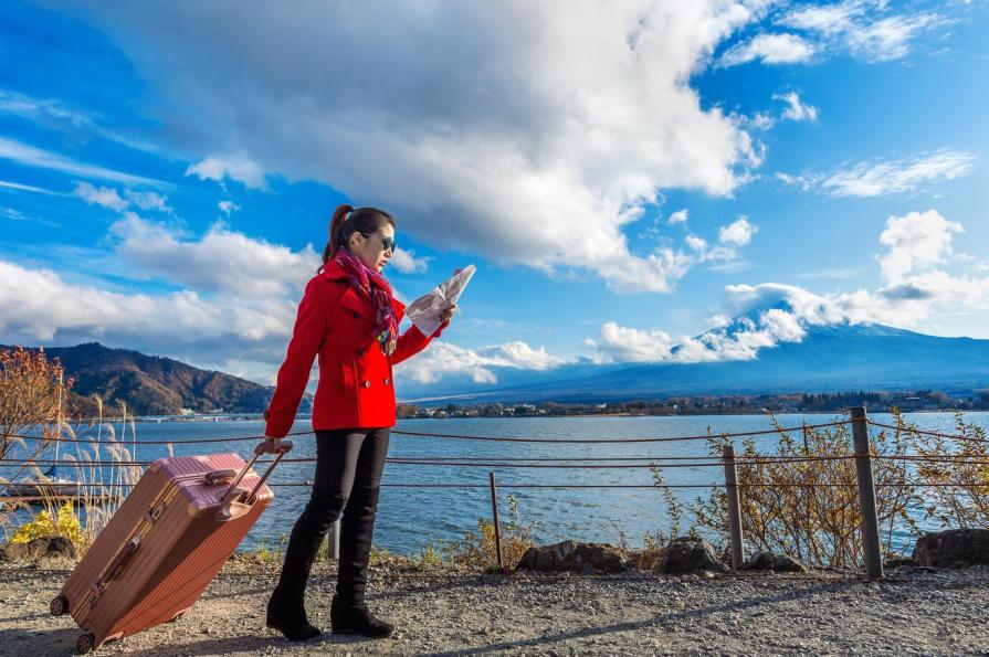 How travel was advertised: the history of tourist advertising