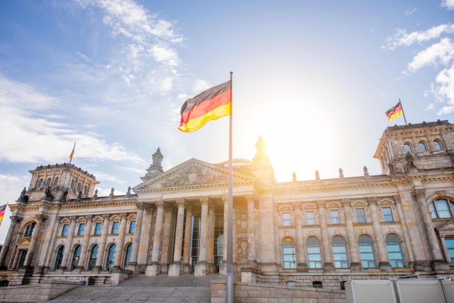 Flag of Germany: history and symbols