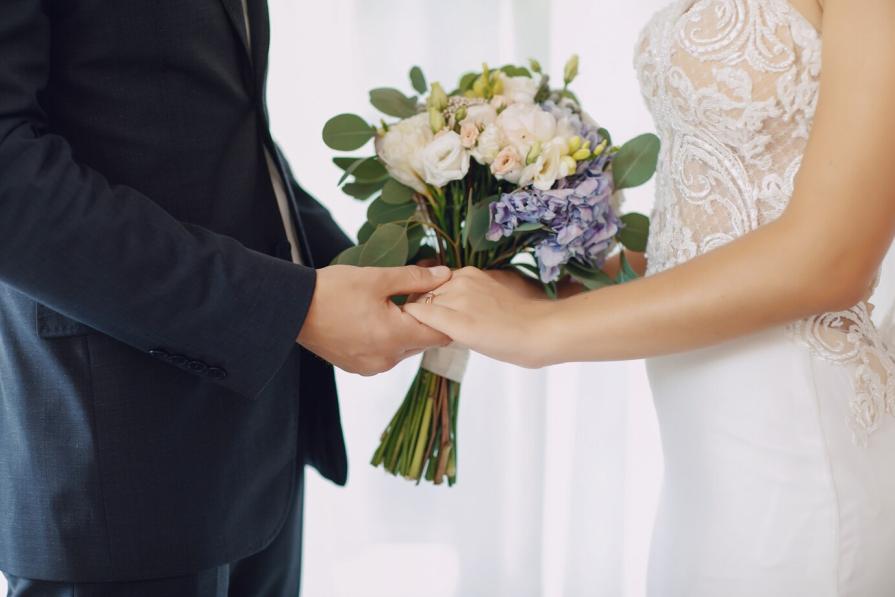 TOP countries where you need your marriage certificate on vacation