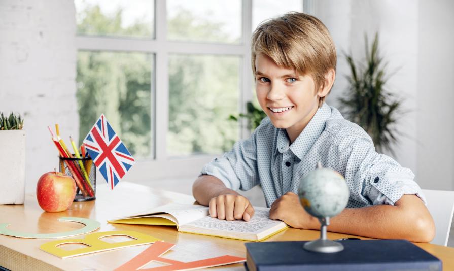 What is the essence of Waldorf schools and why they are becoming more and more popular?