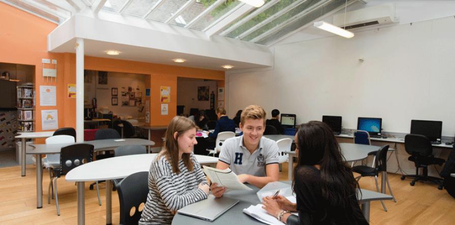 TOP-2 Best Colleges in Canterbury 2025 Rankings