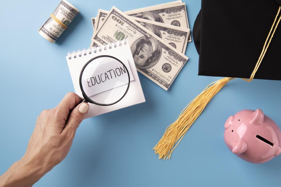 Who does pay for American students?