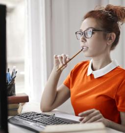 TOP Universities in Wales for Marketing and Marketing Analytics