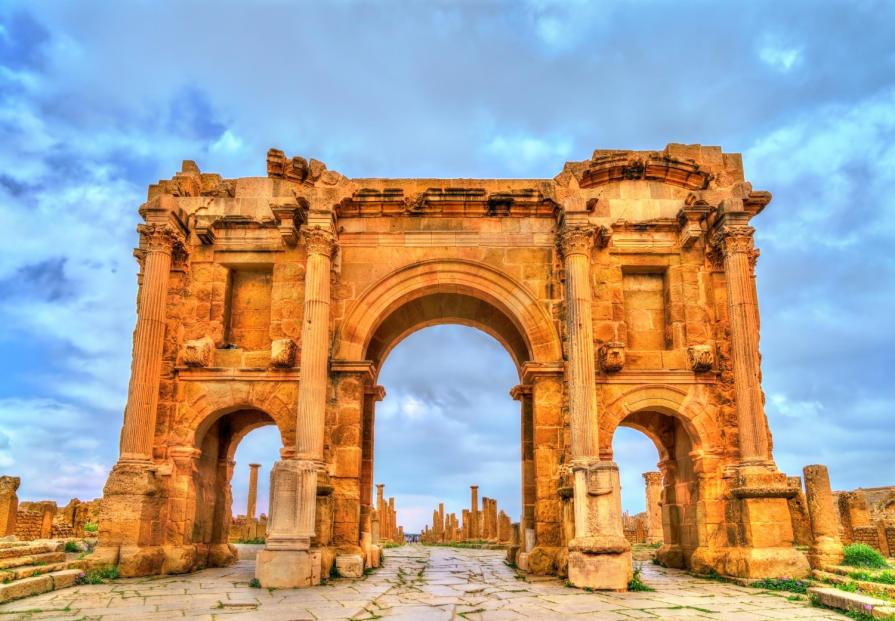 Ancient Roman city hidden in algerian sands: mysteries of Timgada