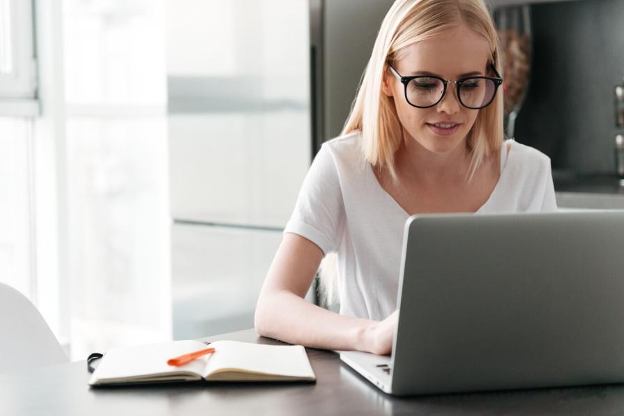 Education trends in 2025: will AI replace teachers?