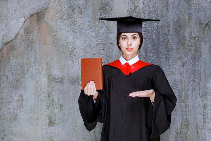 FAQ: How much does Master's degree in USA cost?