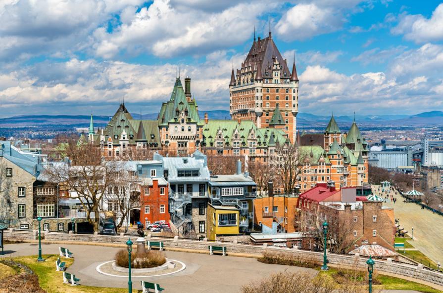 FAQ: Pros and cons of education in Canada for foreign students