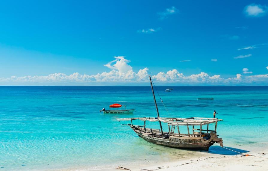 Why it's forbidden to swim in Zanzibar at night?