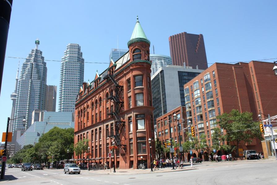 Primary, secondary, higher education in Toronto for foreign students