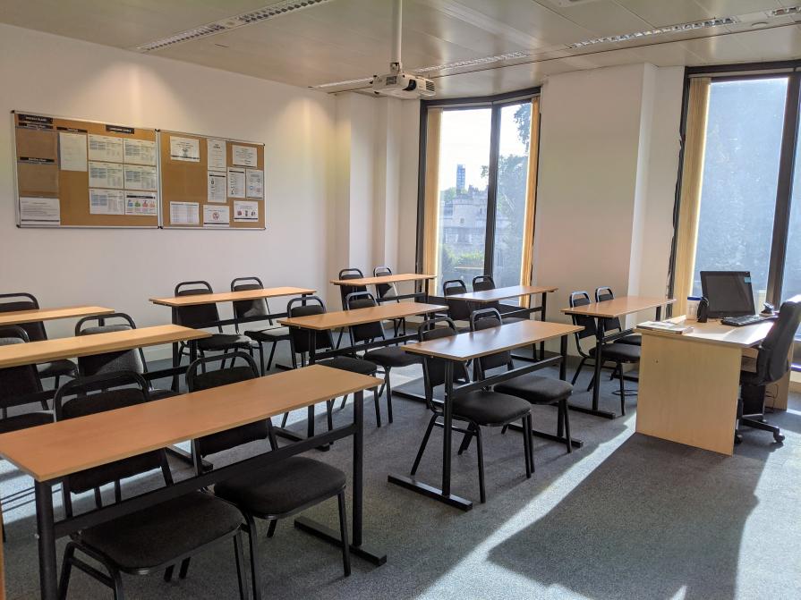 TOP-20 Best London Language Schools 2025