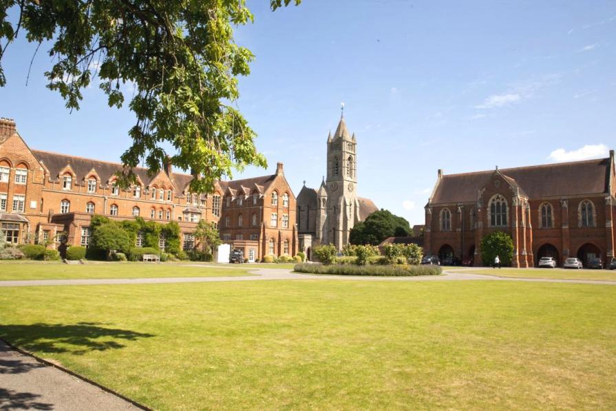 TOP-13 best language schools in Oxford 2025