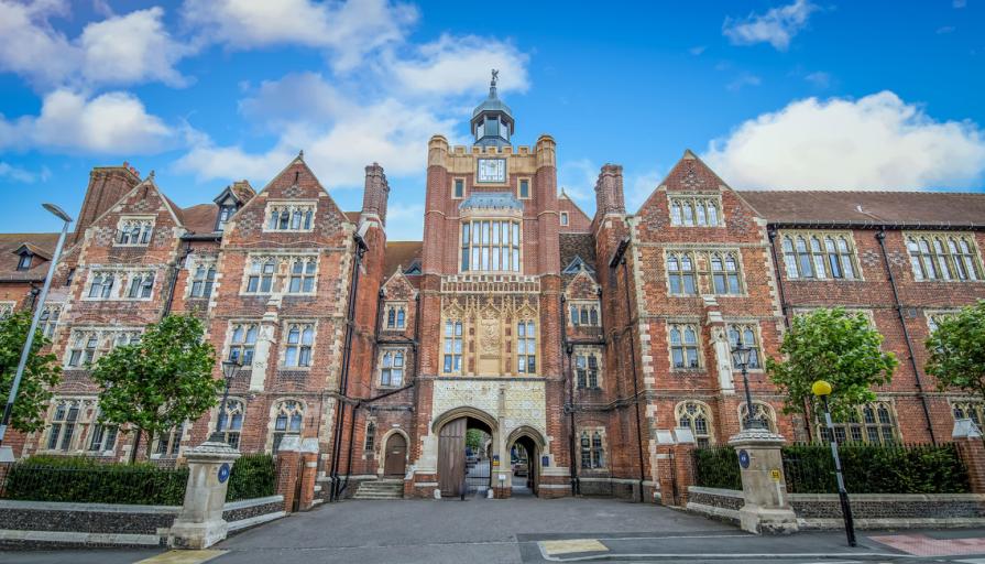 TOP-22 best language camps in Brighton 2025