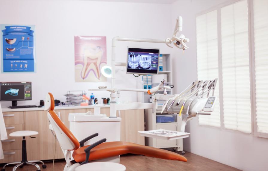 TOP UK Universities in Dentistry 2025 | Complete University Guide