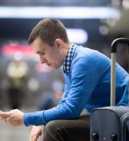 How not to run into scammers at the airport