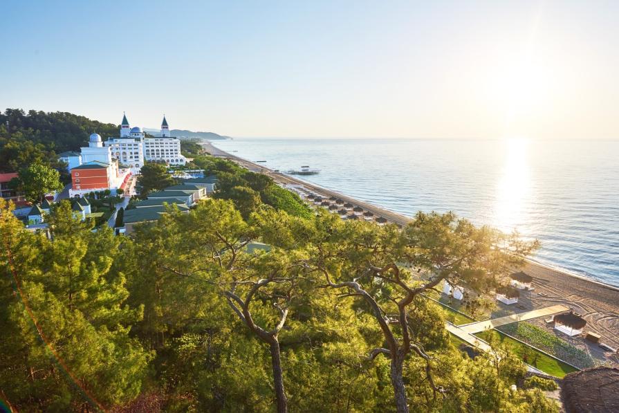 Sochi vs Abkhazia: what to choose?