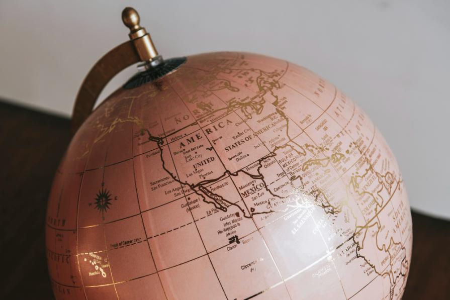 TOP coolest travelers of our time