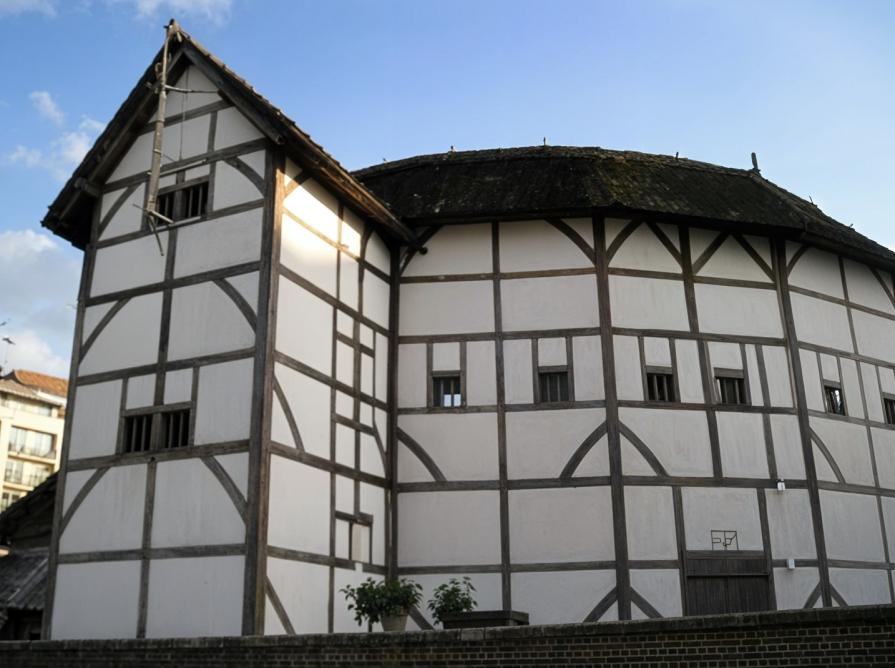 Globe Theater in London: a new life for Shakespeare's main creation