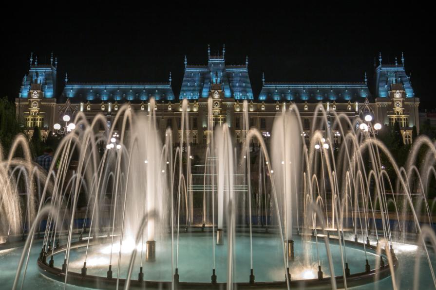 Mesmerizing water - the most beautiful fountains in the world