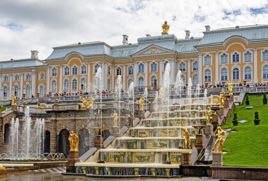 Peterhof is open to the public!