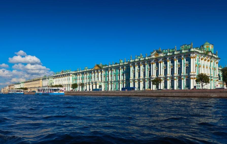 TOP-12 beautiful and modern buildings in St. Petersburg