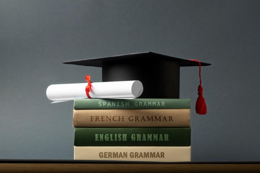 Main tips to choose a language school abroad for foreign students