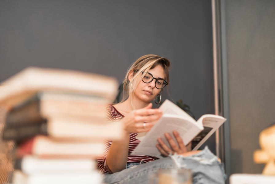 English or American: how to choose literature for English lessons