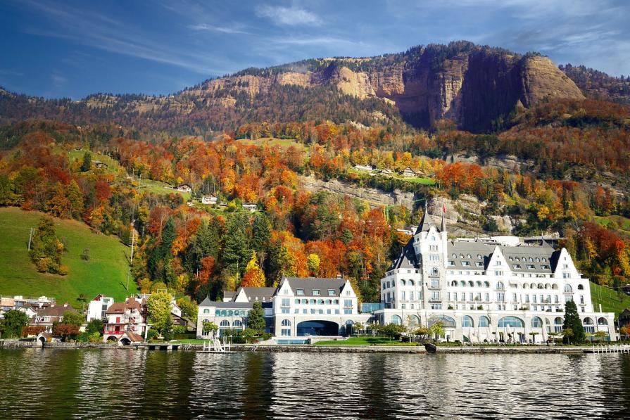 Pros and cons of education in Switzerland for foreign students