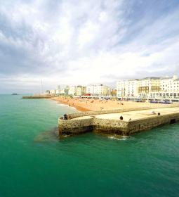 Best schools in Brighton for international students