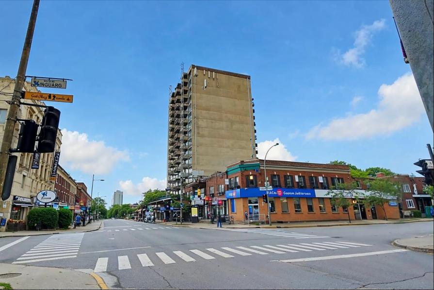 Monkland Avenue: one of the famous streets in Montreal