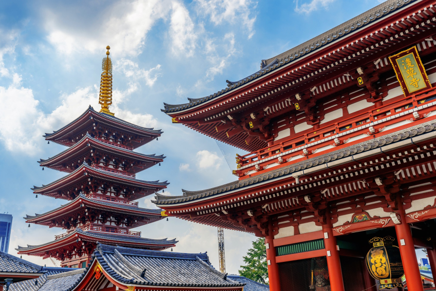 Why do pagodas in China have a "flying cornice"?