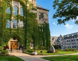 Dominican University Language School