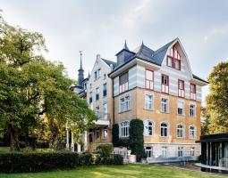 Institut auf dem Rosenberg (Rosenberg Institute)