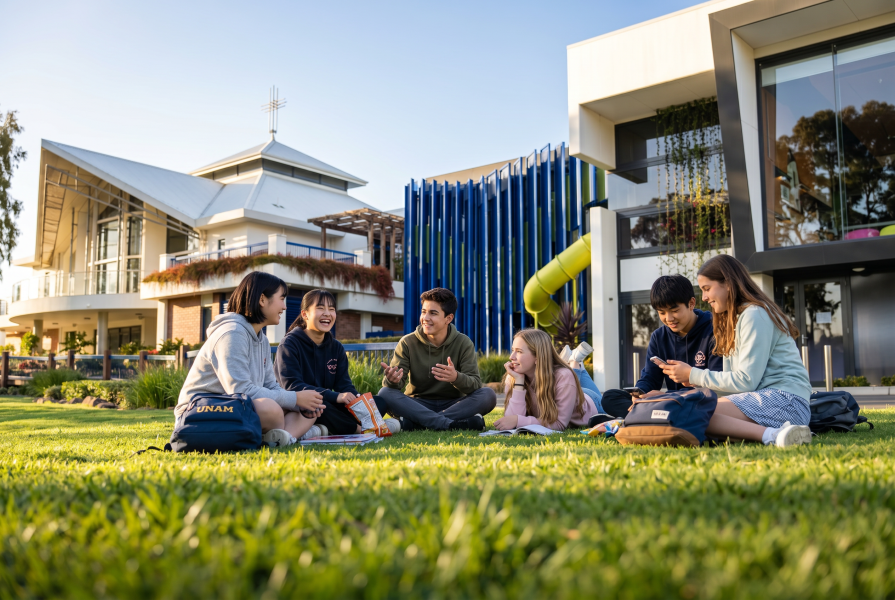 Australia suspends the opening of new schools and new courses for foreigners for one year