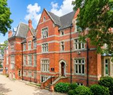 Newcastle-under-Lyme School