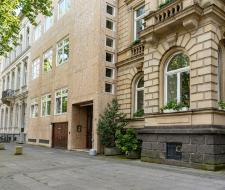 Schiller Language School