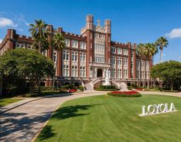 Loyola University Chicago (LUC)