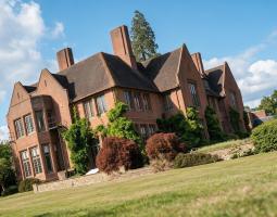 Handcross Park School