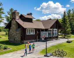 Colegio Rosseau Lake