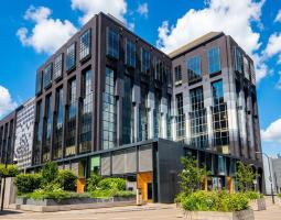 Escuela de idiomas Canary Wharf London 30+