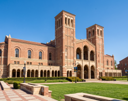 UCLA Campamento de verano (Universidad de California, Los Ángeles)